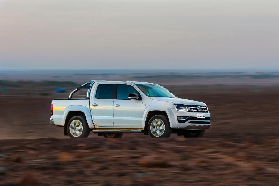  Volkswagen Amarok V6 Double Cab Highline 2018 года  (LA) (фото 1 из 7)